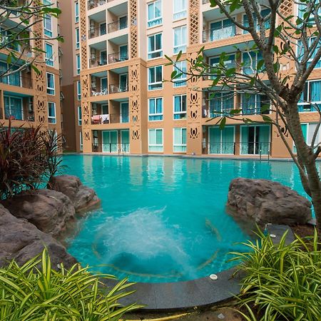 Atlantis Pattaya High Service Jomtien Beach Extérieur photo