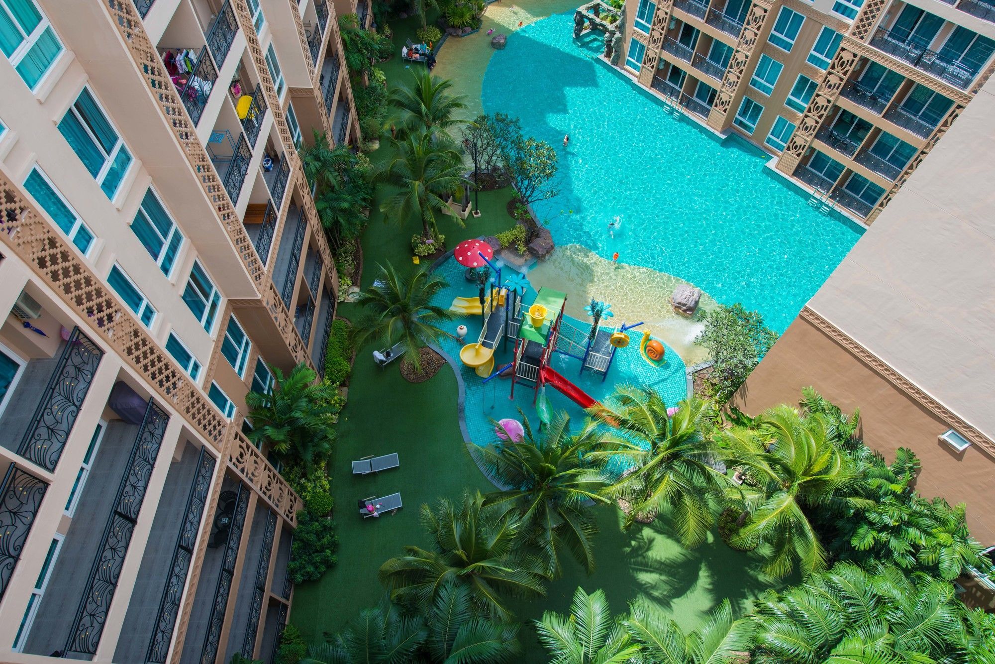 Atlantis Pattaya High Service Jomtien Beach Extérieur photo